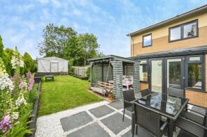 25, Brackendale, Runcorn WA7 2EF