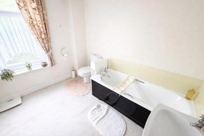 2 bed Terraced for sale Image 6