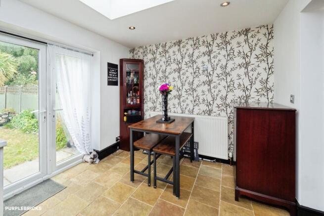 3 bed Semi-Detached for sale Image 8