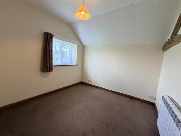 2 bed Semi-Detached to rent Image 5