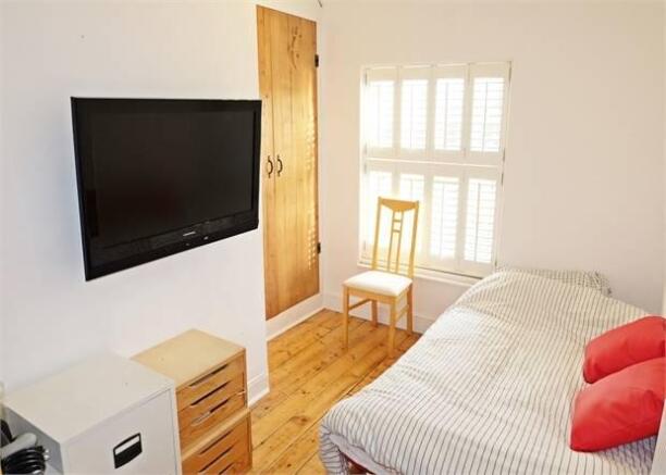 Fourth bedroom