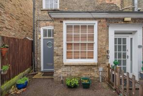 20b, Market Square, St. Neots PE19 2AF
