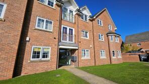 5, Colliers Grove, Manchester M46 0GT