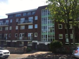 Flat 3, 47 Brook Court, Meads Road, Eastbourne BN20 7PY