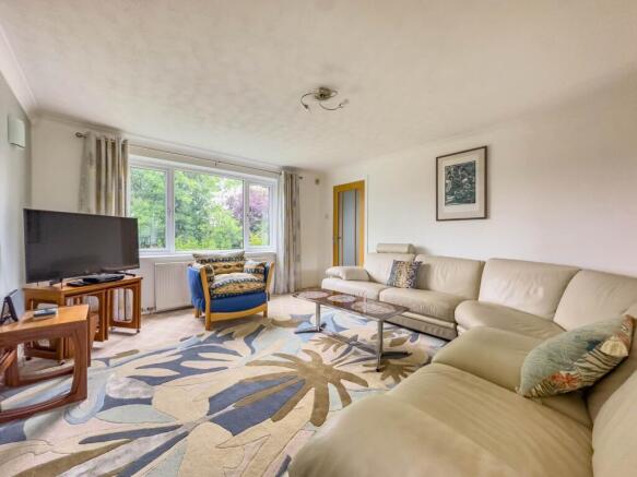 4 bed Detached for sale Image 10