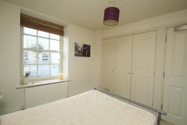 1 bed Flat for sale Image 5