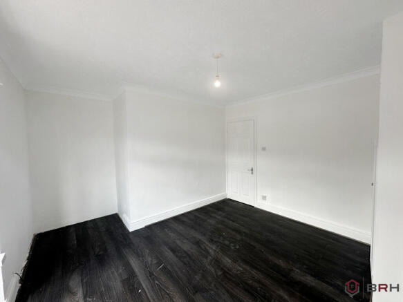 2 bed Terraced for sale Image 9