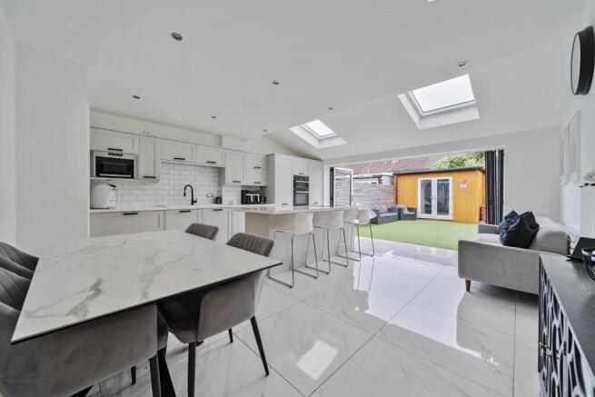 1333538-8-688b363a2253d - Copy.jpg