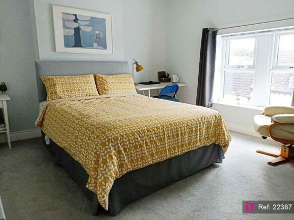 Photo 10