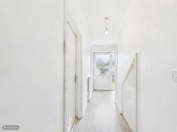 3 bed Semi-Detached for sale Image 7