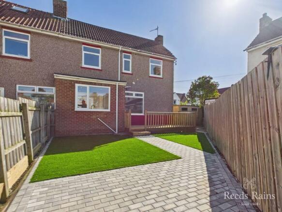 3 bed Semi-Detached for sale Image 4