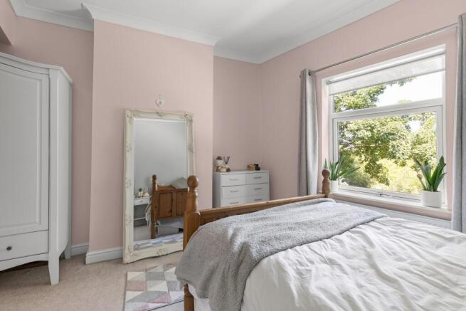 2 bed Terraced for sale Image 9