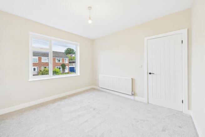 3 bed Semi-Detached for sale Image 10