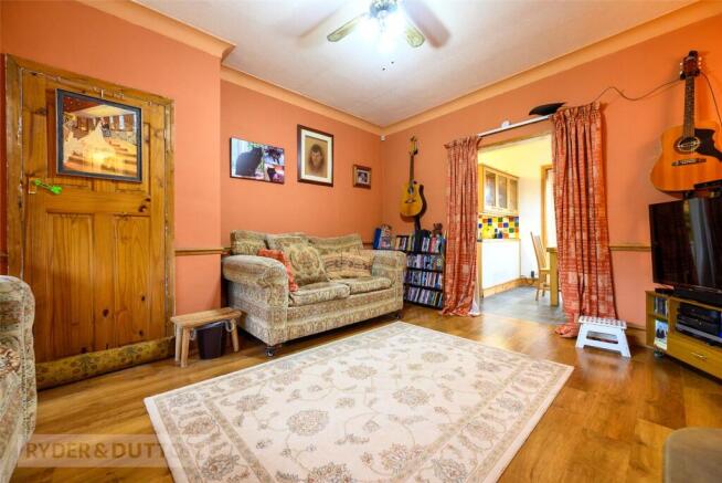 3 bed Semi-Detached for sale Image 8