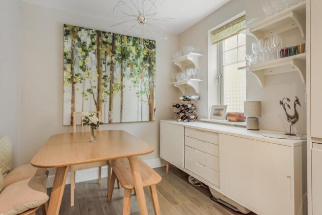 Kitchen / Breakfast 
