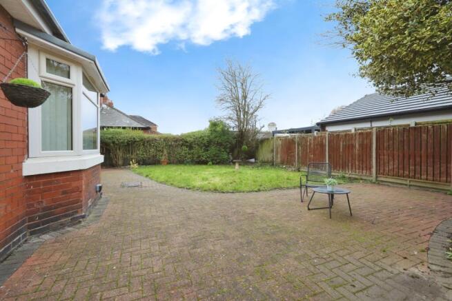 3 bed Bungalow for sale Image 11
