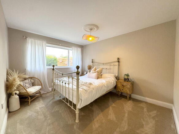 3 bed Detached Bungalow for sale Image 10
