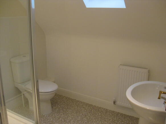 EN-SUITE SHOT