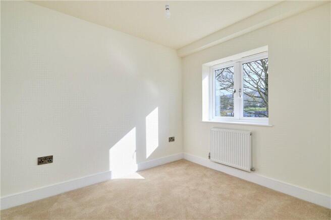 4 bed Semi-Detached for sale Image 11