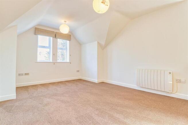 2 bed Flat to rent Image 4