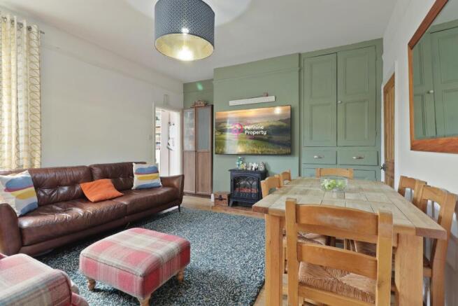 3 bed Semi-Detached for sale Image 6