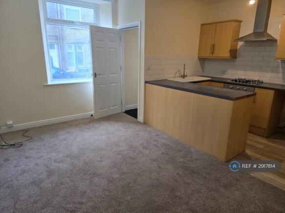 3 bed Terraced to rent Image 7