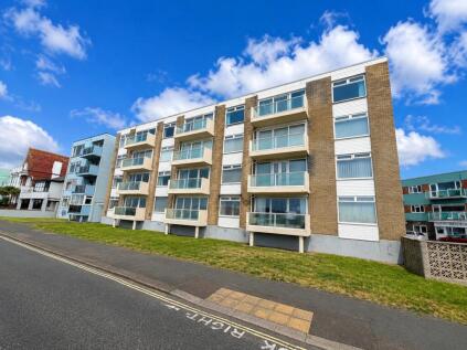 Marine Parade West, Lee-On-The-Solent