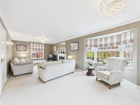 Fabulous First Floor Lounge