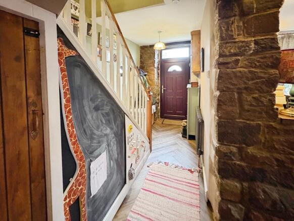 2 bed Semi-Detached for sale Image 11