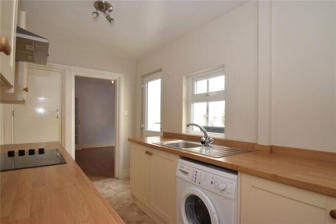 2 bed Terraced to rent Image 9