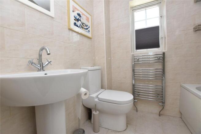 3 bed Town House for sale Image 12