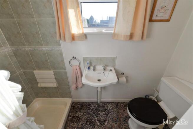 Ground Floor Shower