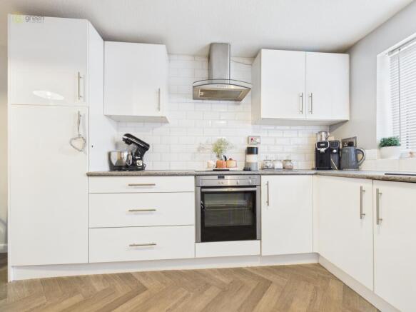 cam01332g0pr0648still006