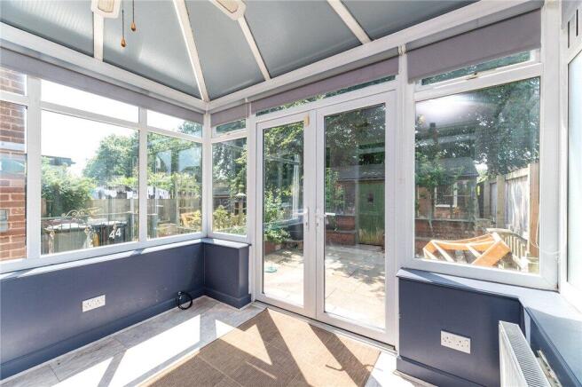 3 bed Town House for sale Image 10