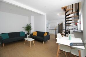 111a, Camden Mews, London NW1 9AH