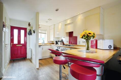 Queens Clos, St. Austell, PL26