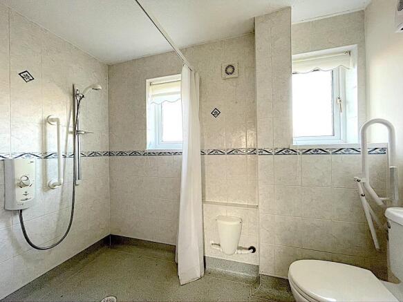 Bathroom Two.jpeg