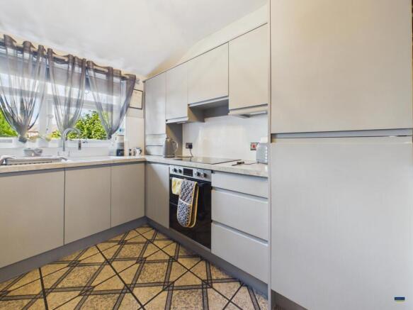3 bed House for sale Image 9