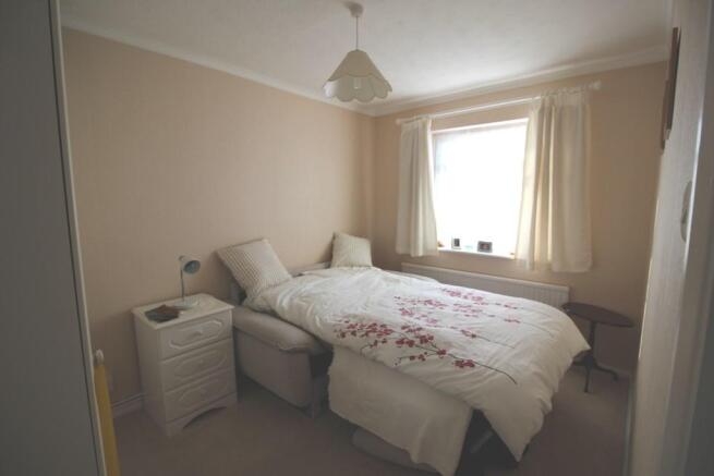 BEDROOM 2