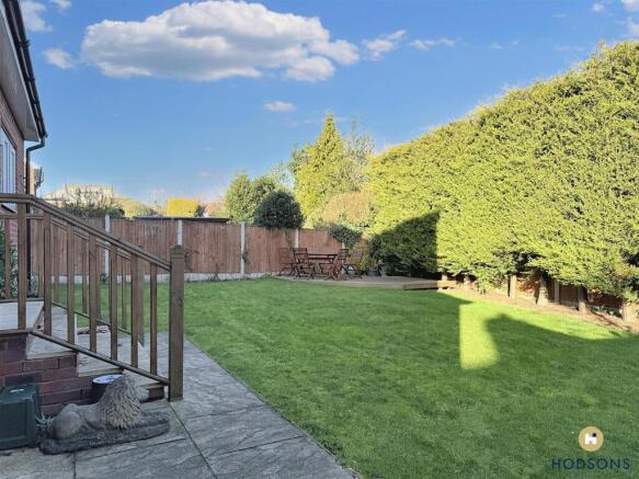 4 bed Detached for sale Image 4