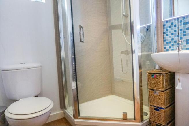 Master En-suite