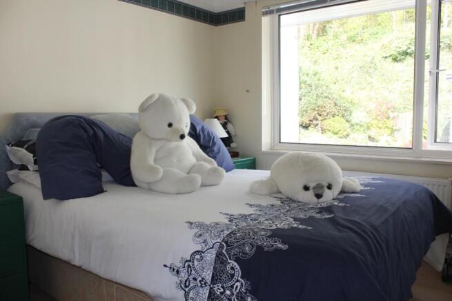 Bed 3