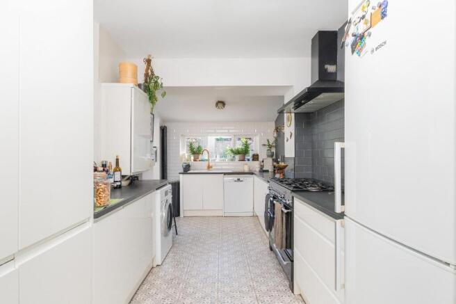0M4PTSE - Kitchen D.jpg