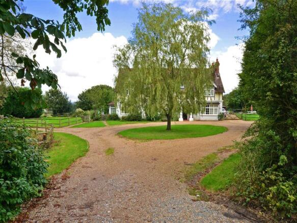 Driveway/Parking