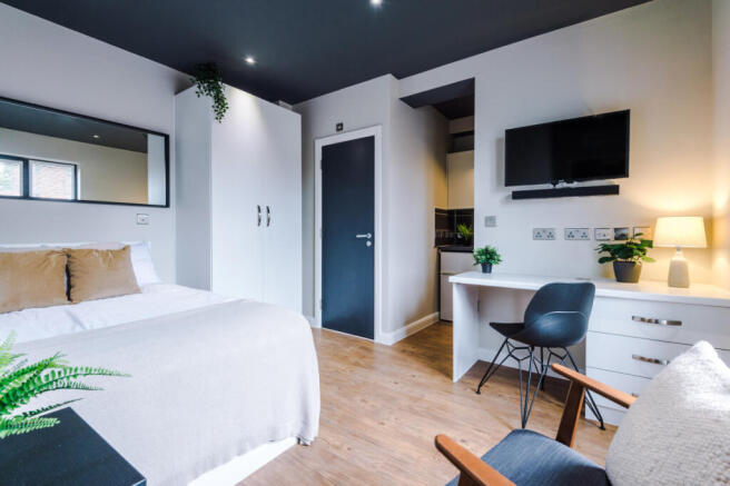 Flat 13, UNW, 1