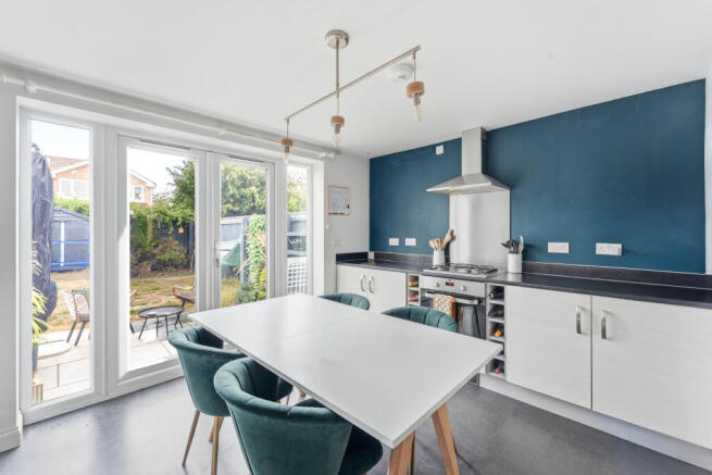 2 bed Semi-Detached for sale Image 4