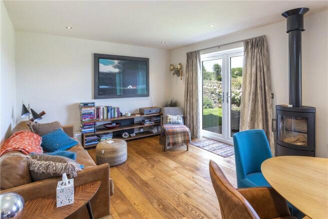 4 bed Detached for sale Image 6