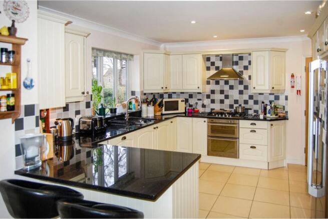 Kitchen/Breakfast