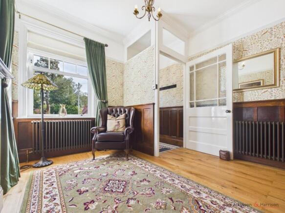 4 bed Semi-Detached for sale Image 12