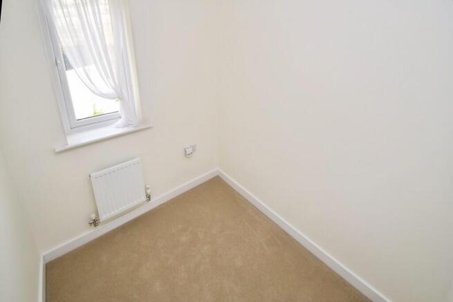3 bed Semi-Detached for sale Image 6